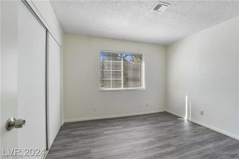 2707 Aarondavid, Las Vegas, NV 89121