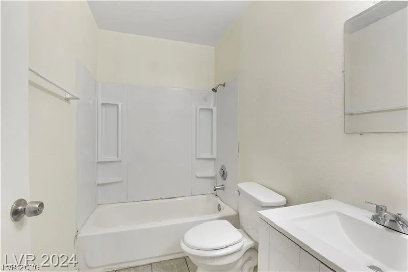 2707 Aarondavid, Las Vegas, NV 89121