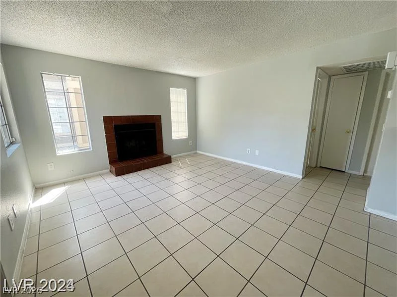 2707 Aarondavid, Las Vegas, NV 89121