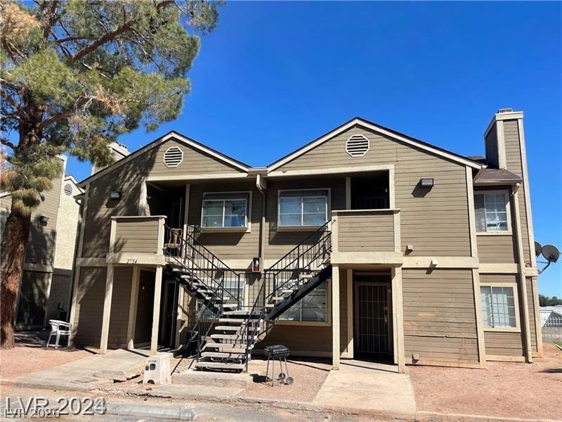 2707 Aarondavid, Las Vegas, NV 89121
