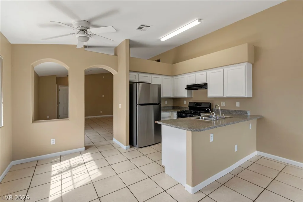 2045 Garnet Gable, Las Vegas, NV 89106