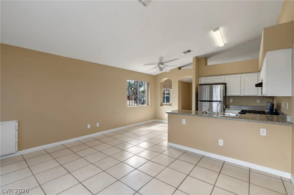 2045 Garnet Gable, Las Vegas, NV 89106