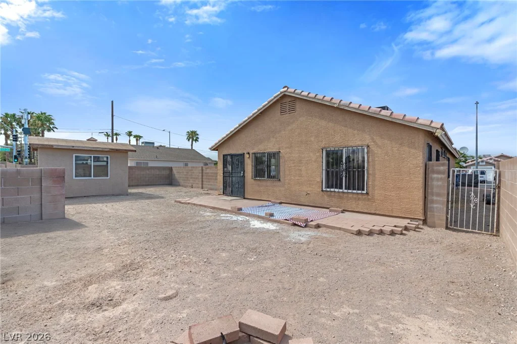 2045 Garnet Gable, Las Vegas, NV 89106