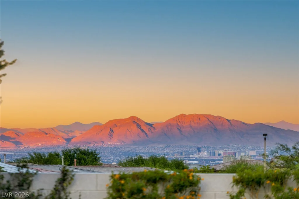 12448 Claymore Highland, Las Vegas, NV 89138