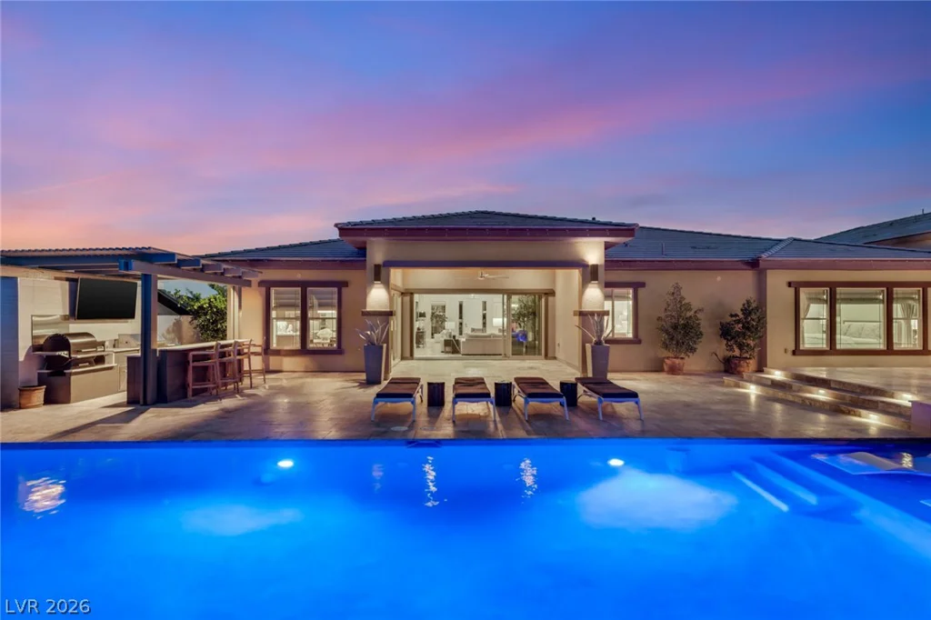12448 Claymore Highland, Las Vegas, NV 89138