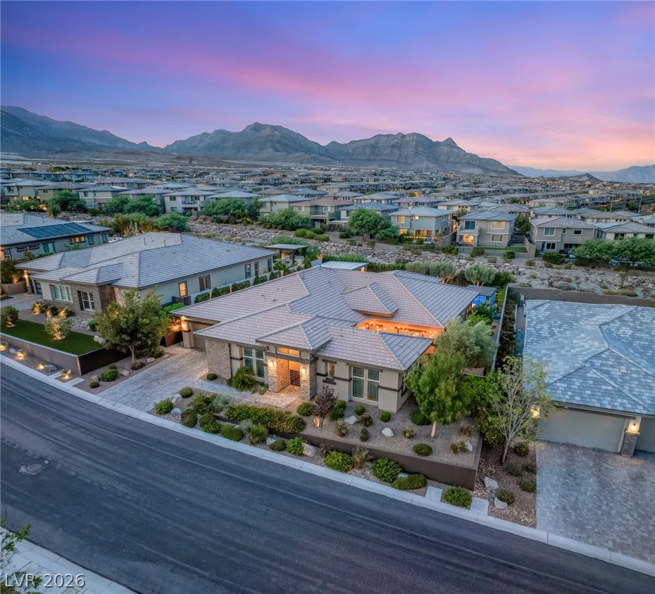 12448 Claymore Highland, Las Vegas, NV 89138