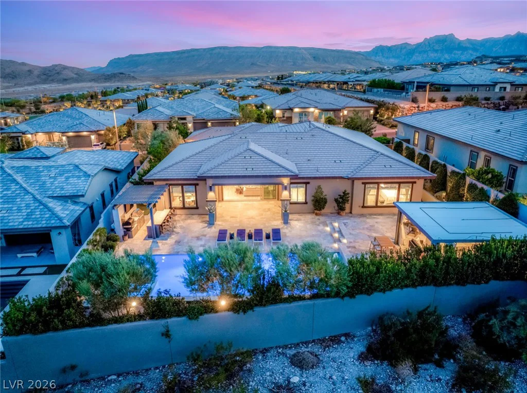 12448 Claymore Highland, Las Vegas, NV 89138