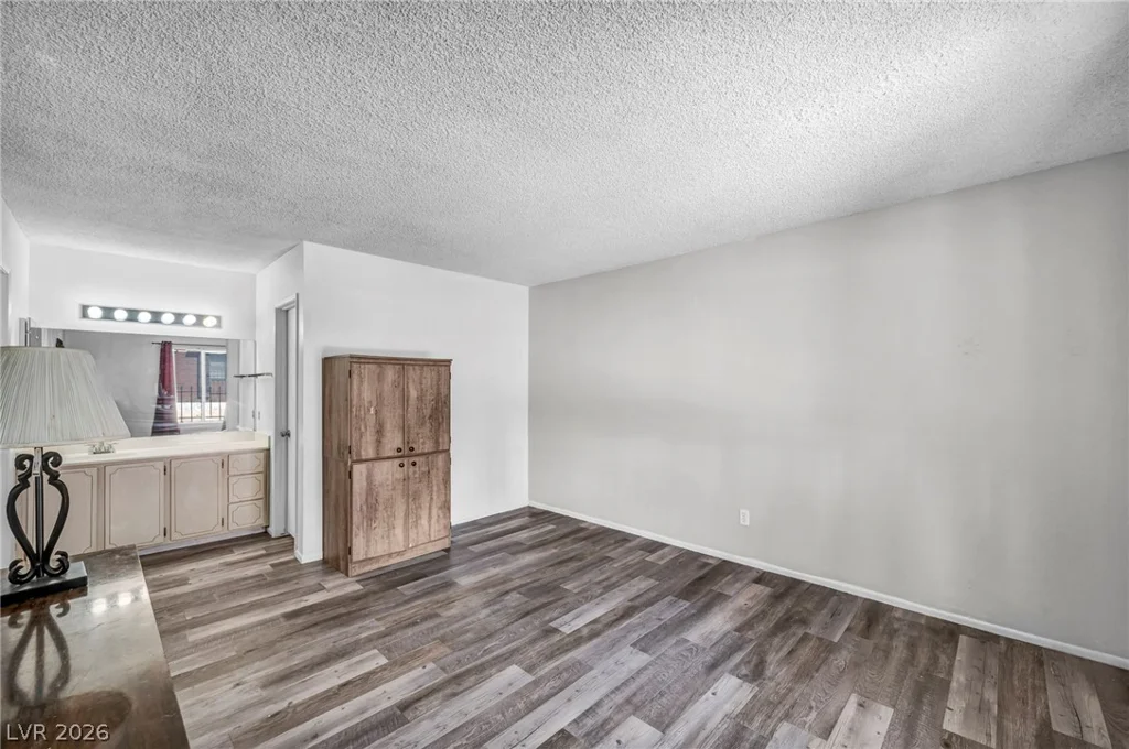 4607 Monterey, Las Vegas, NV 89169