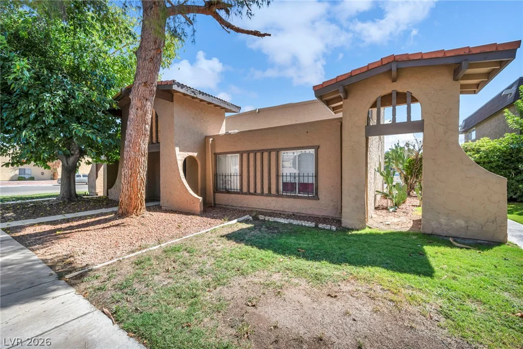 4607 Monterey, Las Vegas, NV 89169