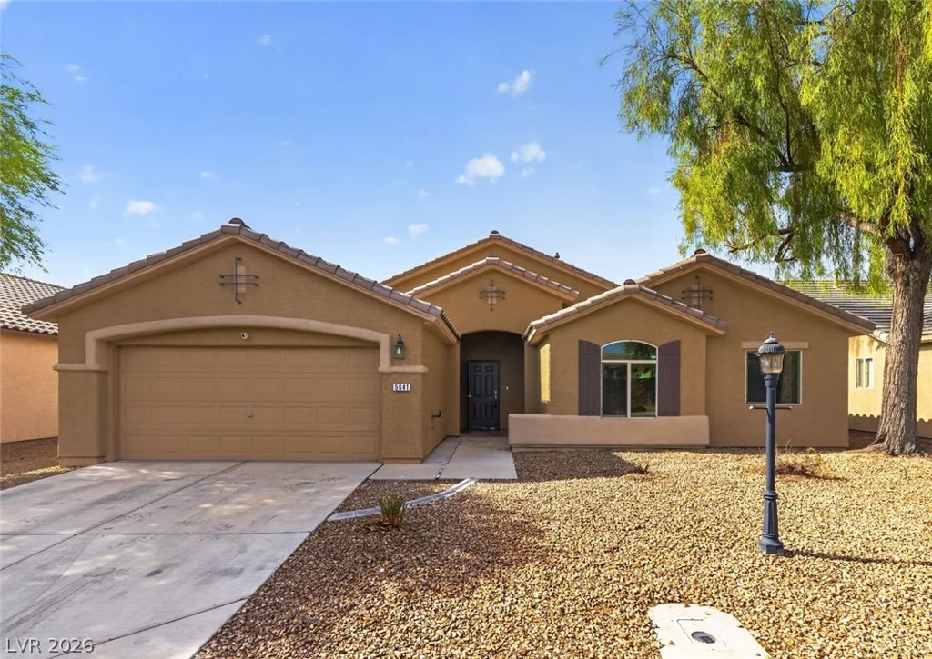 5641 Little Lake, Las Vegas, NV 89122