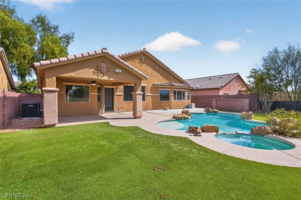 5641 Little Lake, Las Vegas, NV 89122