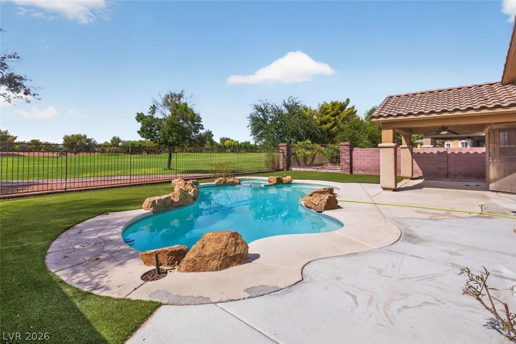 5641 Little Lake, Las Vegas, NV 89122