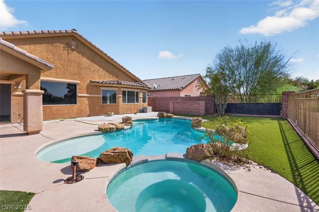 5641 Little Lake, Las Vegas, NV 89122