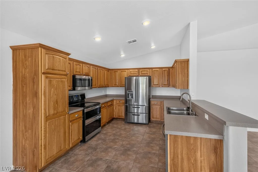 5641 Little Lake, Las Vegas, NV 89122
