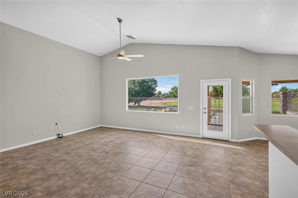 5641 Little Lake, Las Vegas, NV 89122