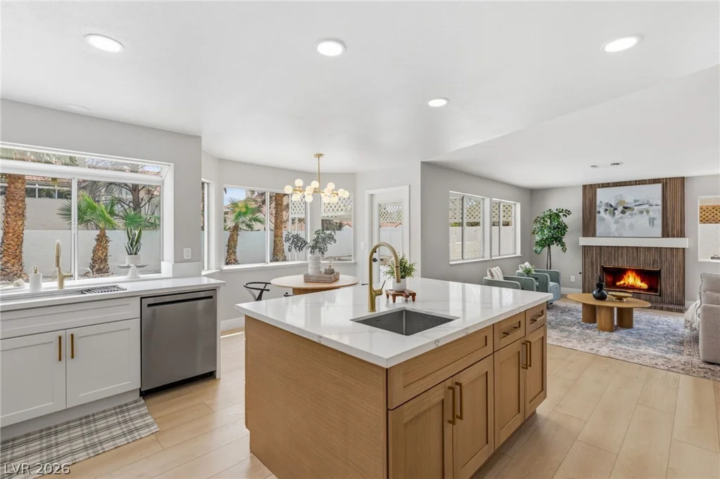 9725 Cascade Falls, Las Vegas, NV 89117