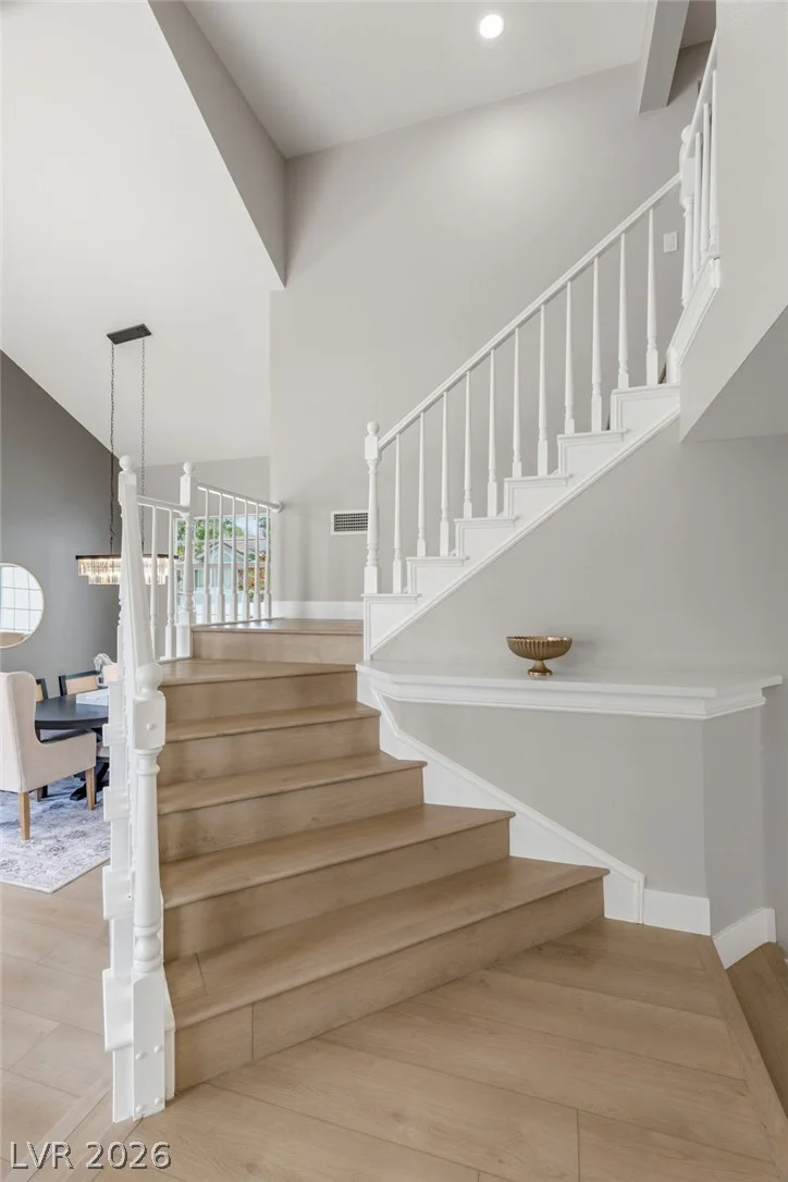 9725 Cascade Falls, Las Vegas, NV 89117