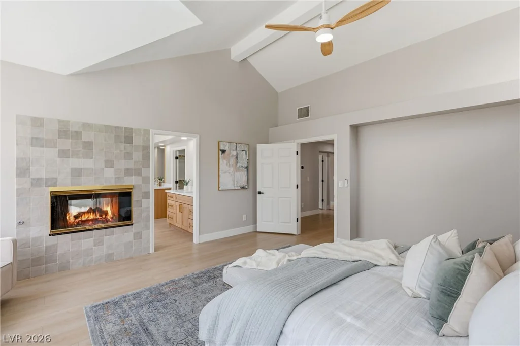 9725 Cascade Falls, Las Vegas, NV 89117
