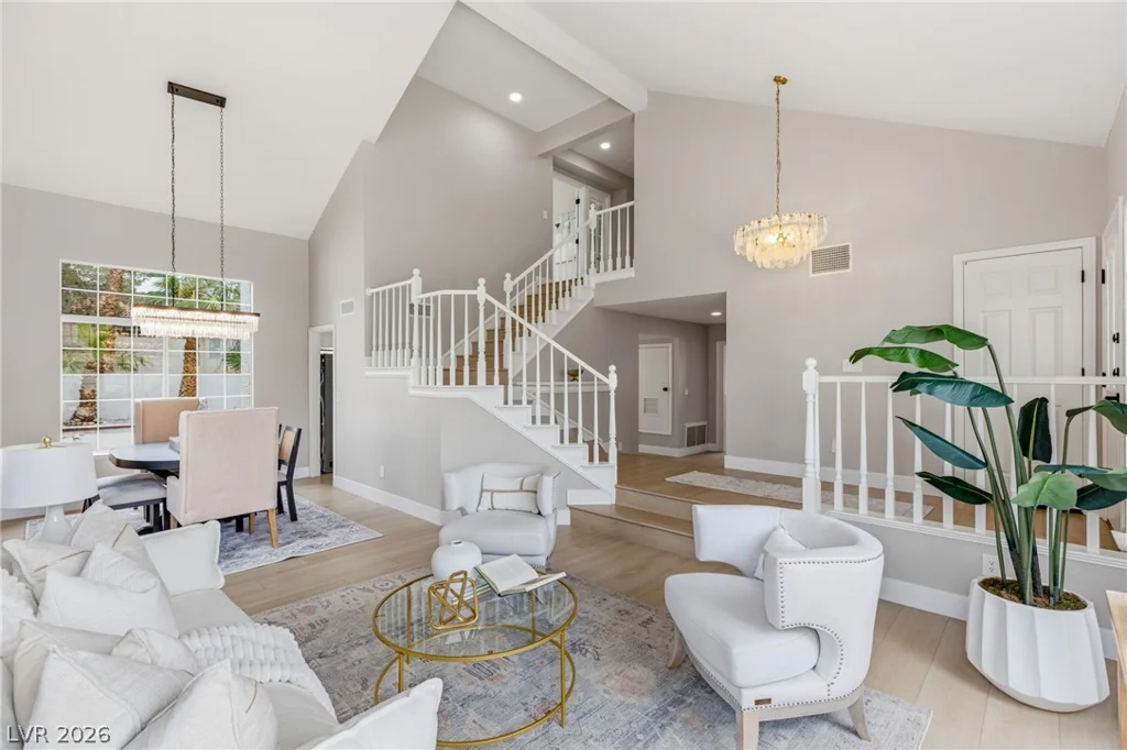 9725 Cascade Falls, Las Vegas, NV 89117