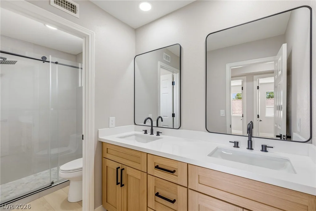 9725 Cascade Falls, Las Vegas, NV 89117
