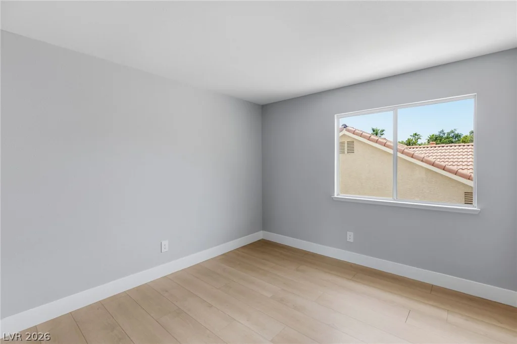 9725 Cascade Falls, Las Vegas, NV 89117