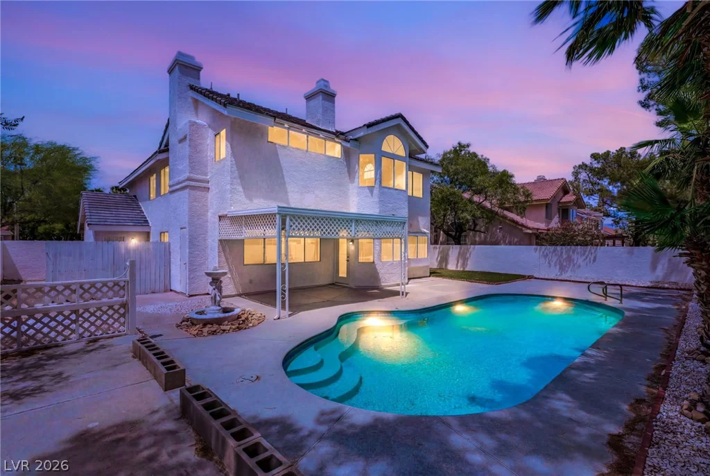 9725 Cascade Falls, Las Vegas, NV 89117
