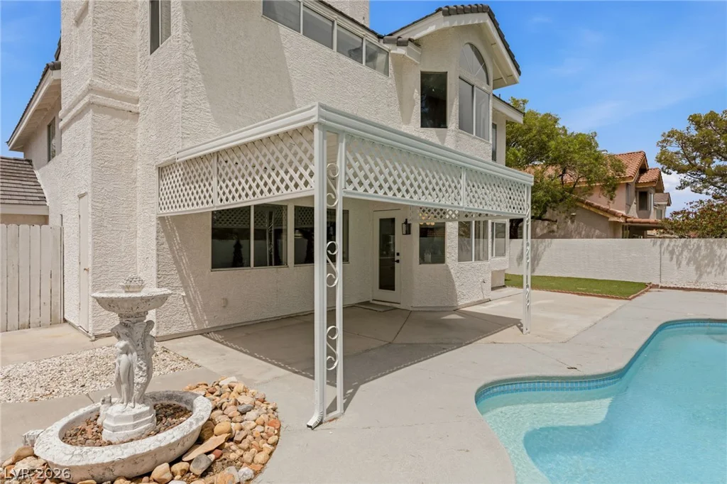 9725 Cascade Falls, Las Vegas, NV 89117