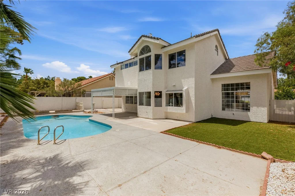 9725 Cascade Falls, Las Vegas, NV 89117