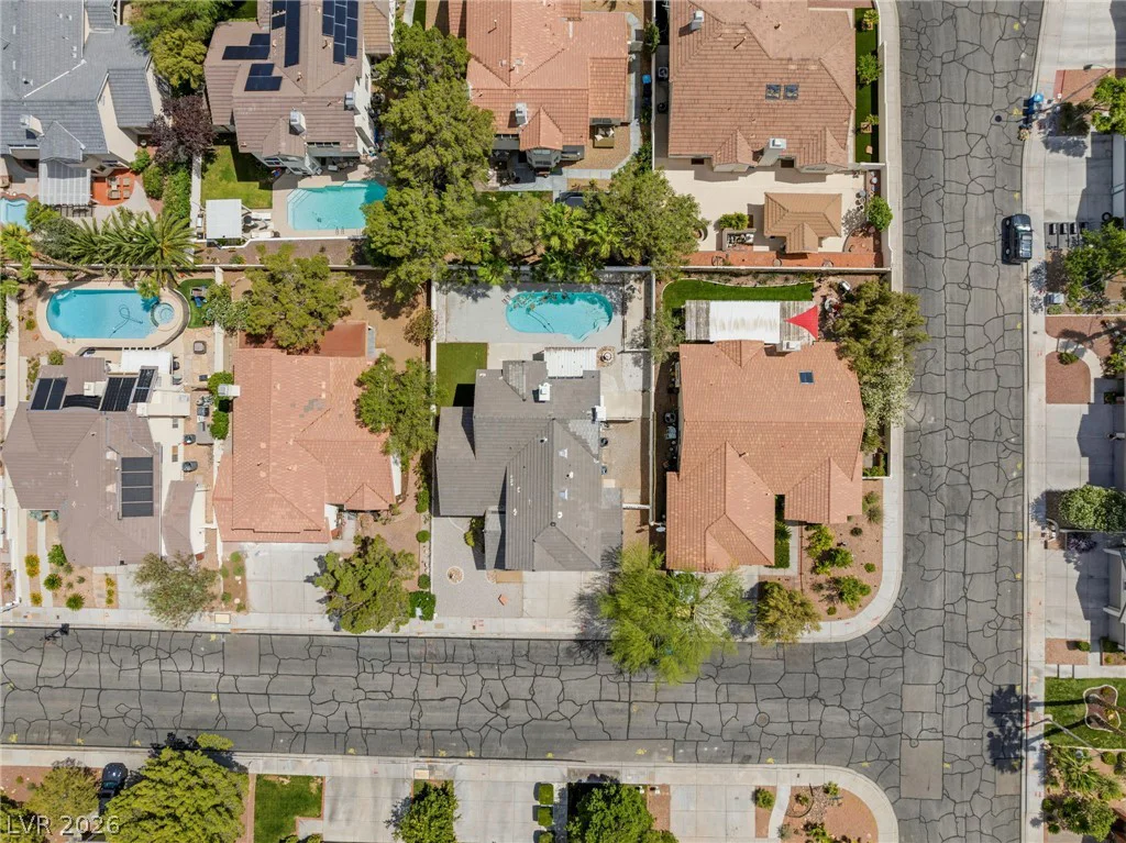 9725 Cascade Falls, Las Vegas, NV 89117