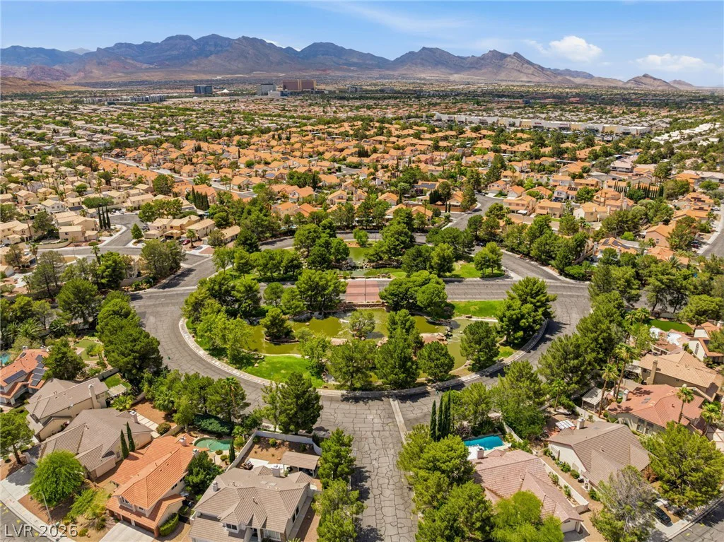 9725 Cascade Falls, Las Vegas, NV 89117