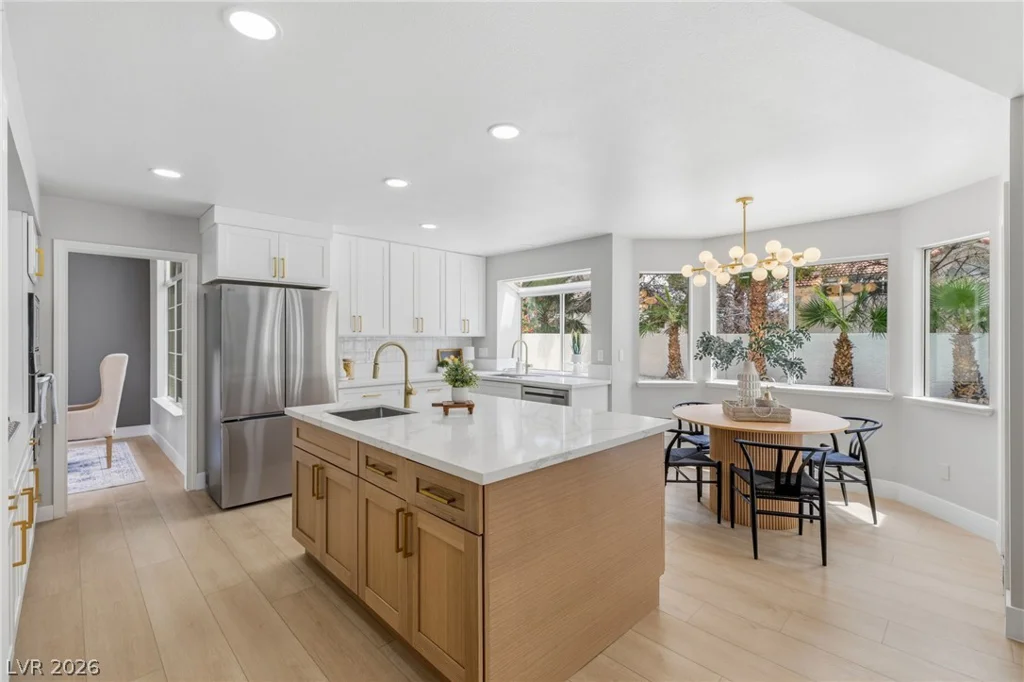 9725 Cascade Falls, Las Vegas, NV 89117