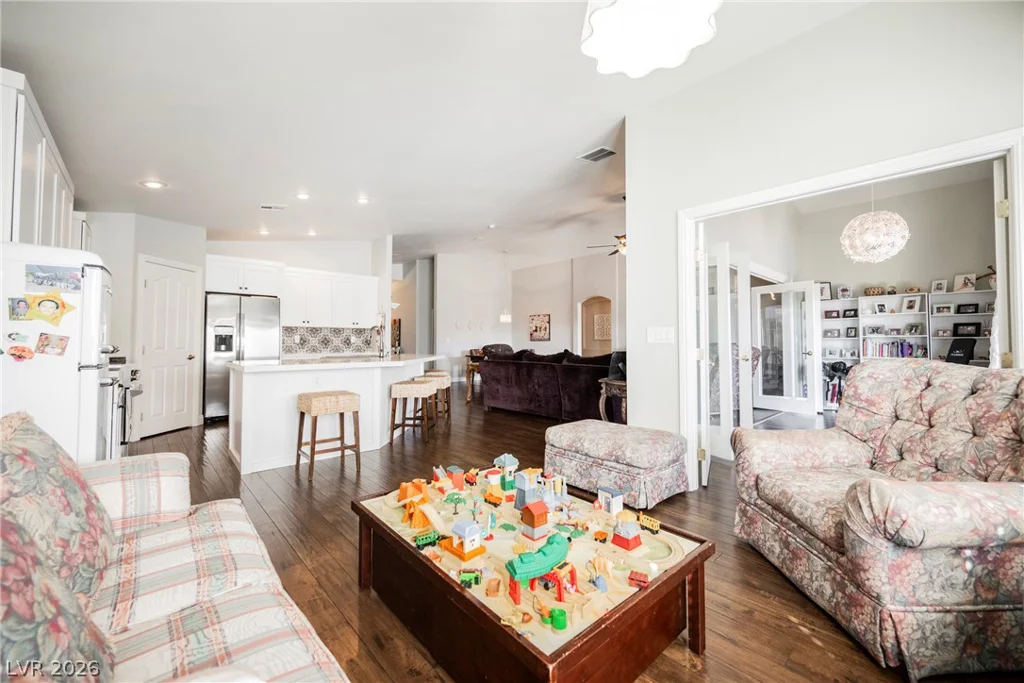 10246 Mountain Majesty, Las Vegas, NV 89131