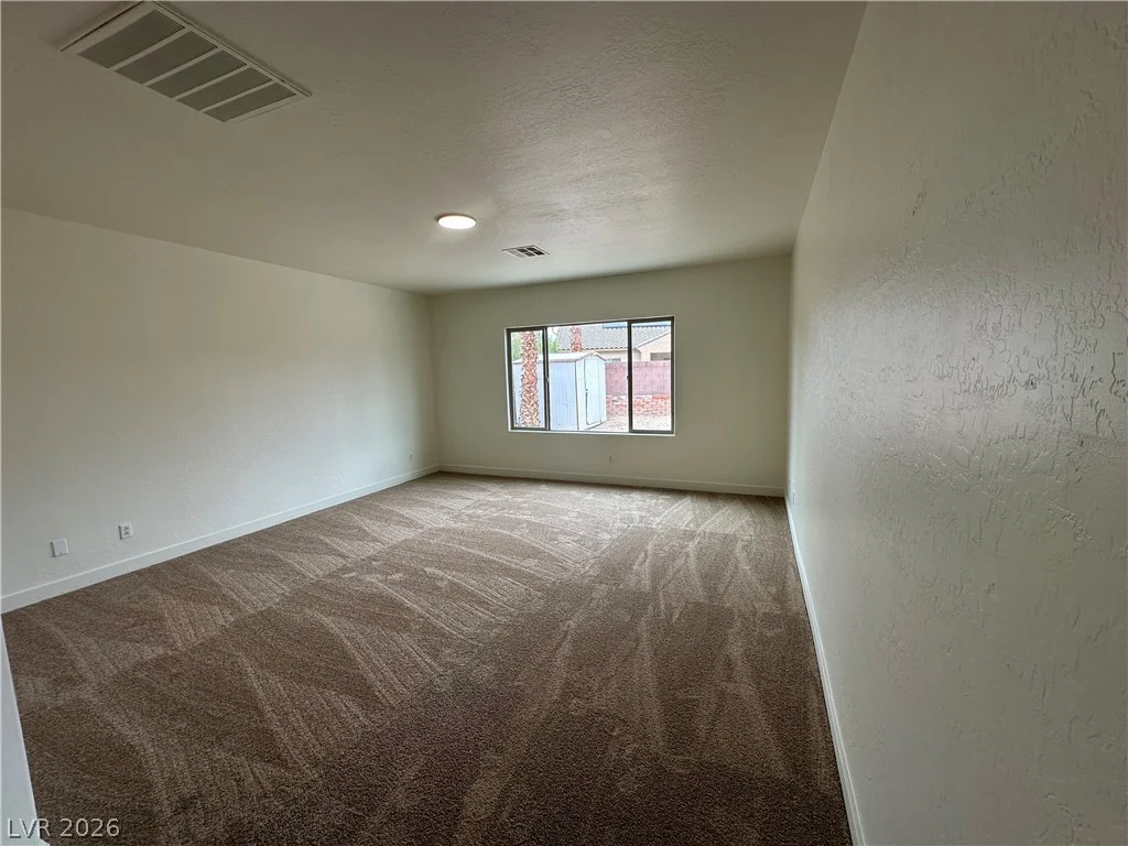 5728 Flying Birdie, Las Vegas, NV 89122