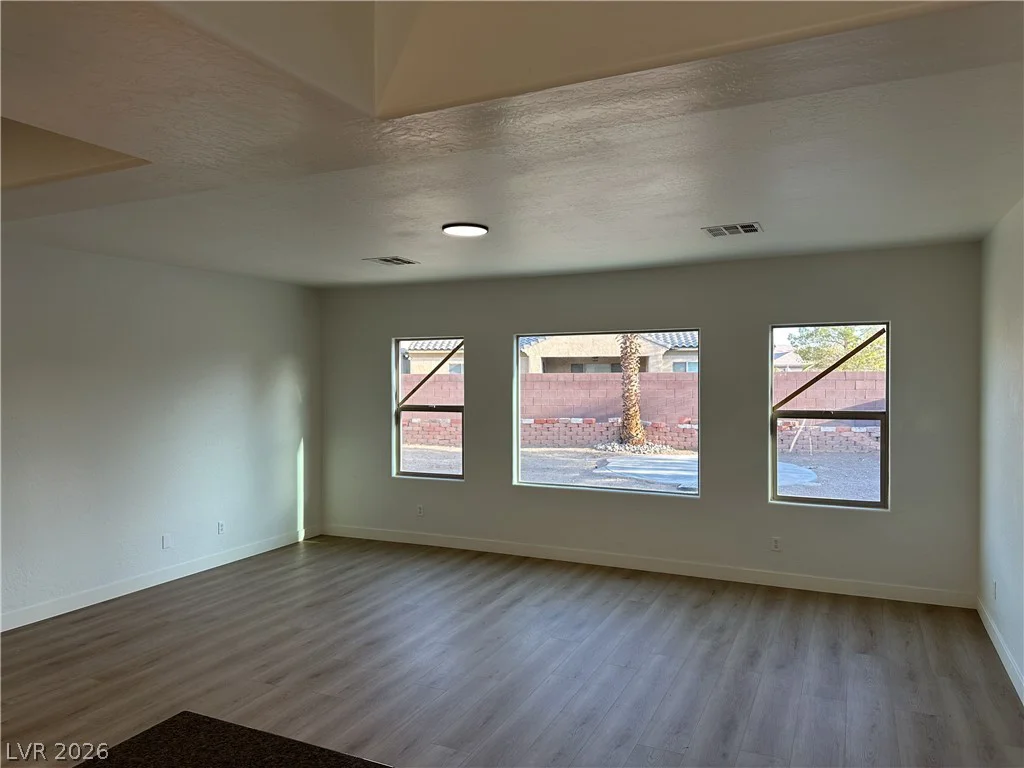 5728 Flying Birdie, Las Vegas, NV 89122