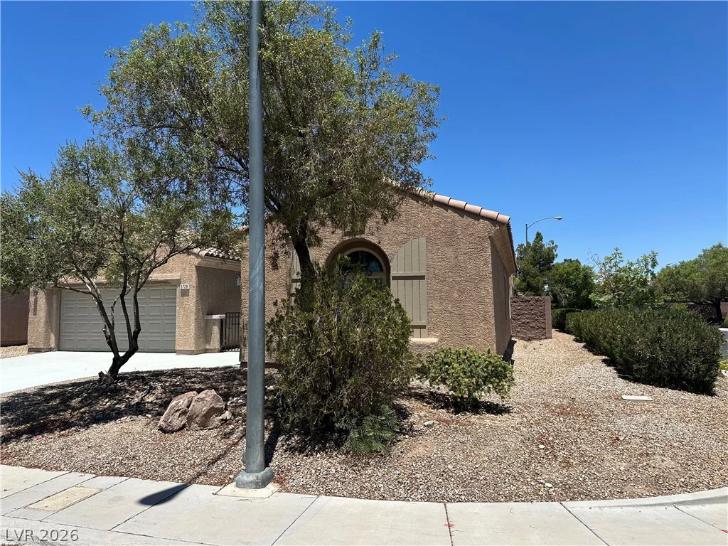5728 Flying Birdie, Las Vegas, NV 89122