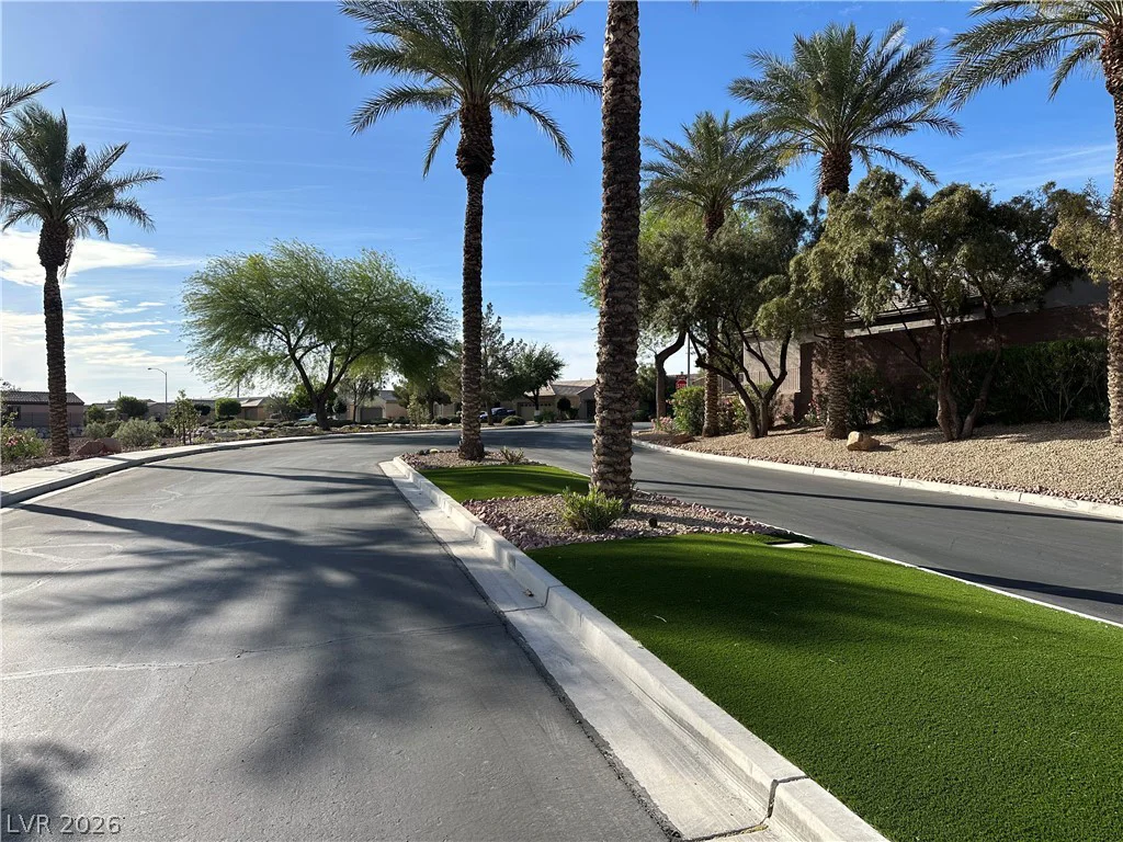 5728 Flying Birdie, Las Vegas, NV 89122