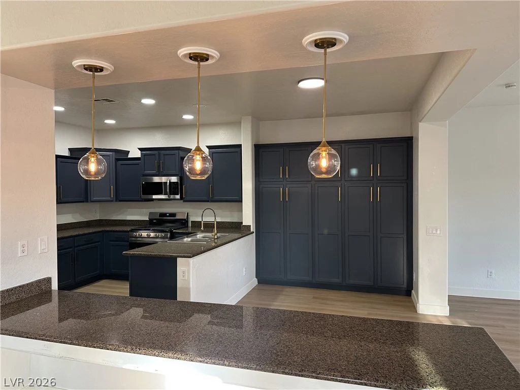 5728 Flying Birdie, Las Vegas, NV 89122