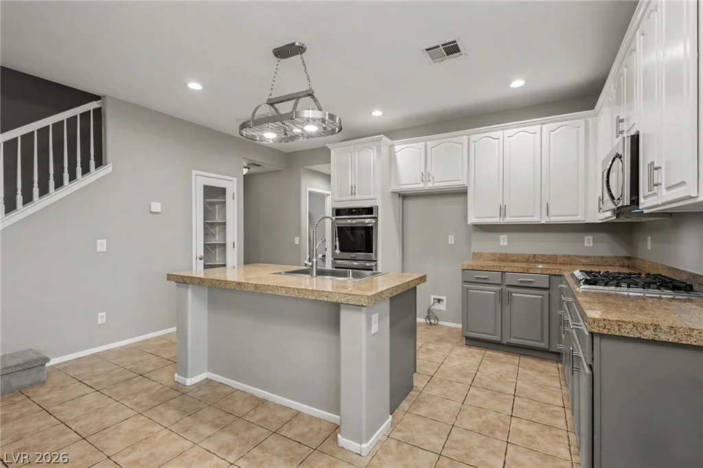 9052 Black Elk, Las Vegas, NV 89143