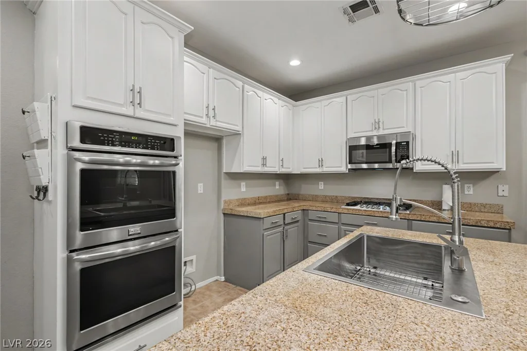 9052 Black Elk, Las Vegas, NV 89143
