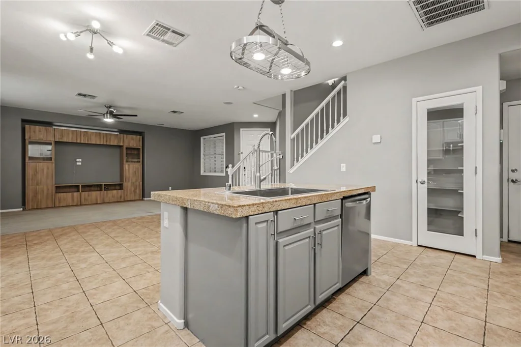 9052 Black Elk, Las Vegas, NV 89143