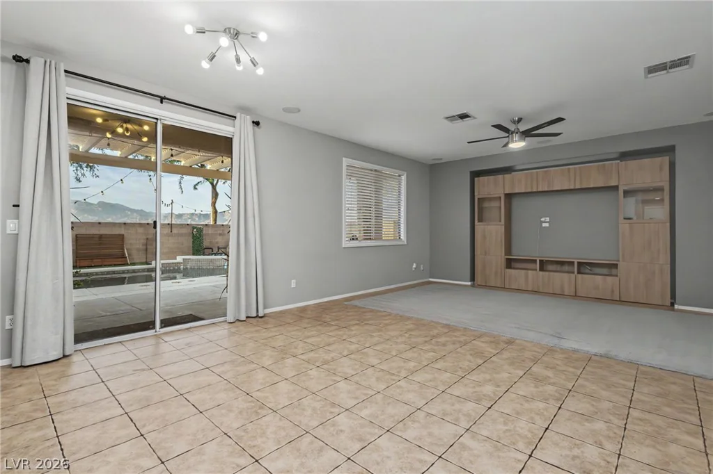 9052 Black Elk, Las Vegas, NV 89143
