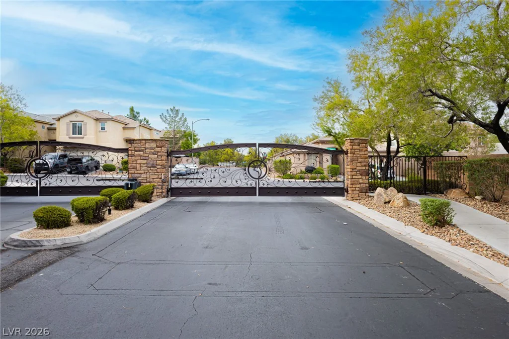 9052 Black Elk, Las Vegas, NV 89143