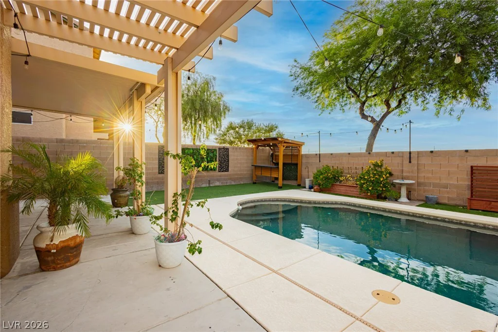 9052 Black Elk, Las Vegas, NV 89143