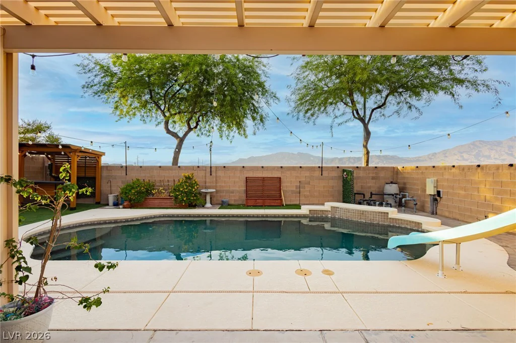 9052 Black Elk, Las Vegas, NV 89143