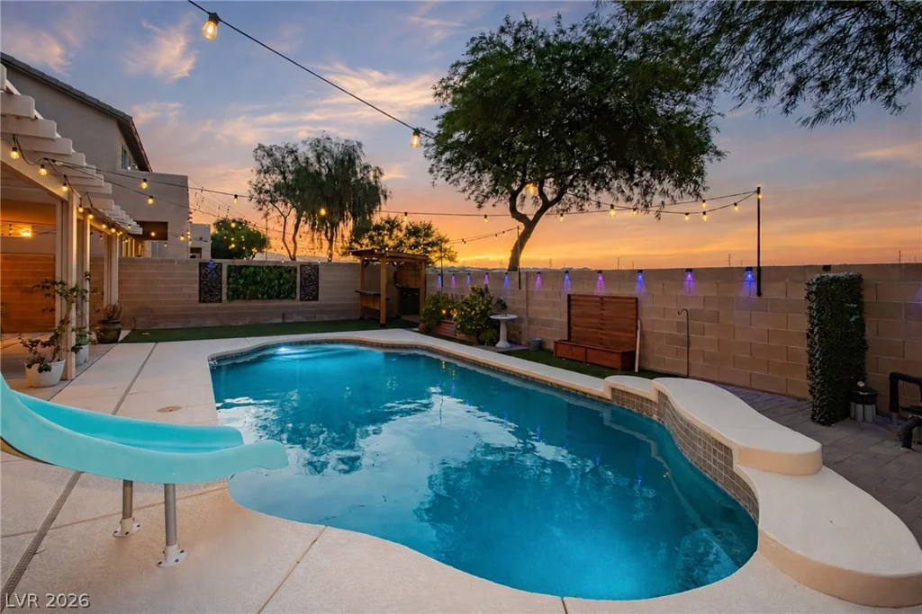9052 Black Elk, Las Vegas, NV 89143