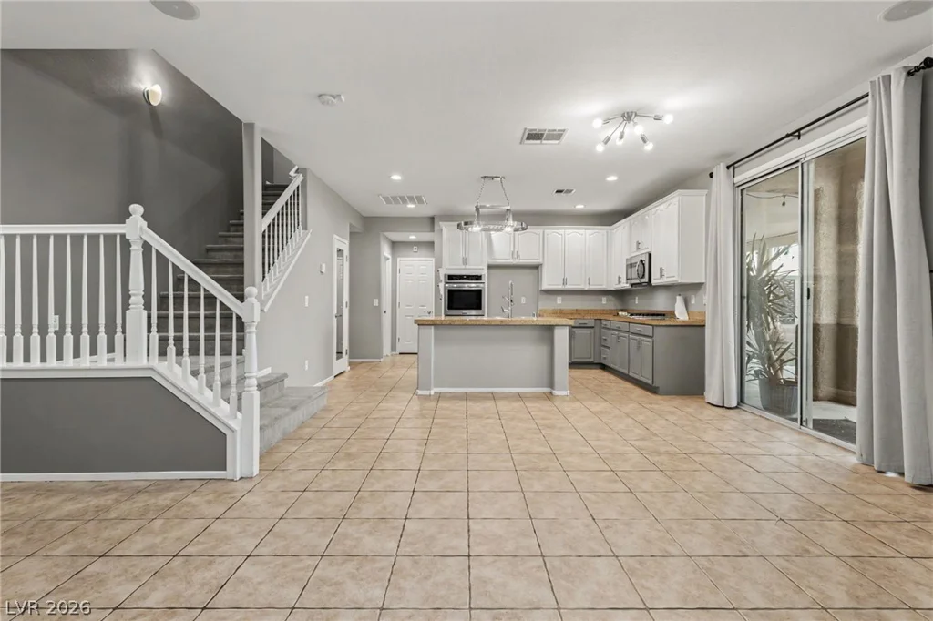 9052 Black Elk, Las Vegas, NV 89143