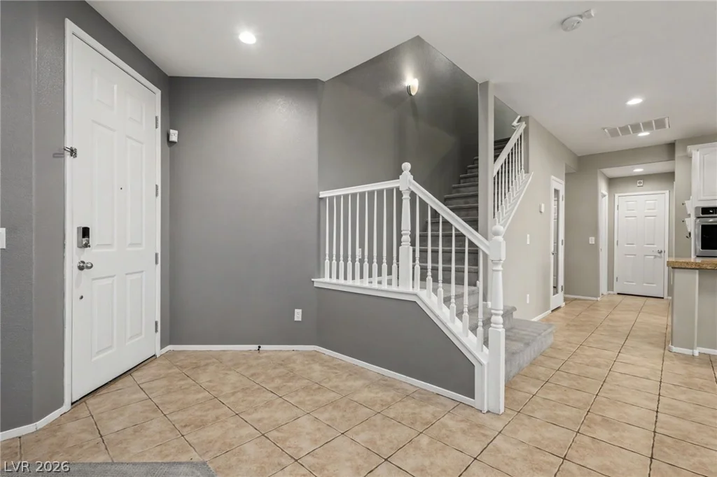 9052 Black Elk, Las Vegas, NV 89143