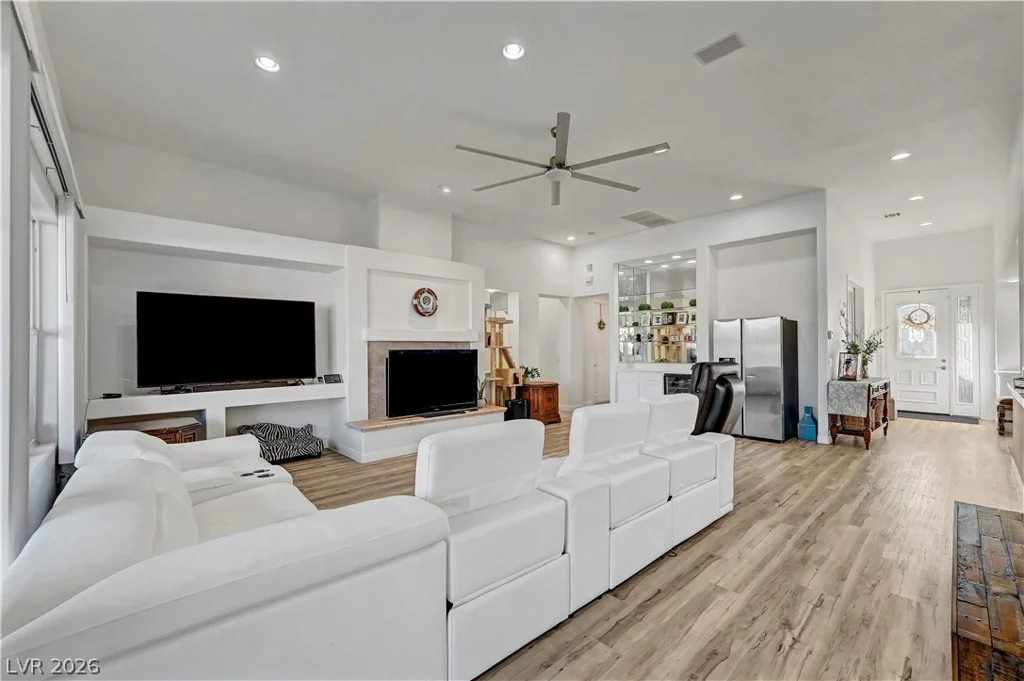 2308 Trident Maple, Las Vegas, NV 89117