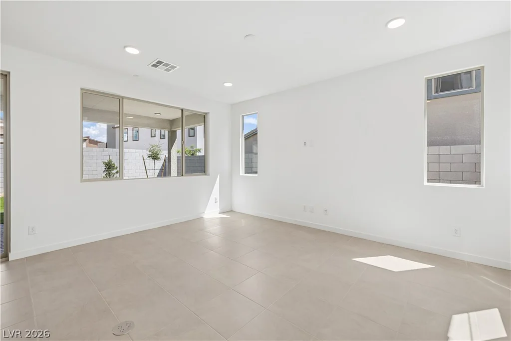 10432 Radley, Las Vegas, NV 89166