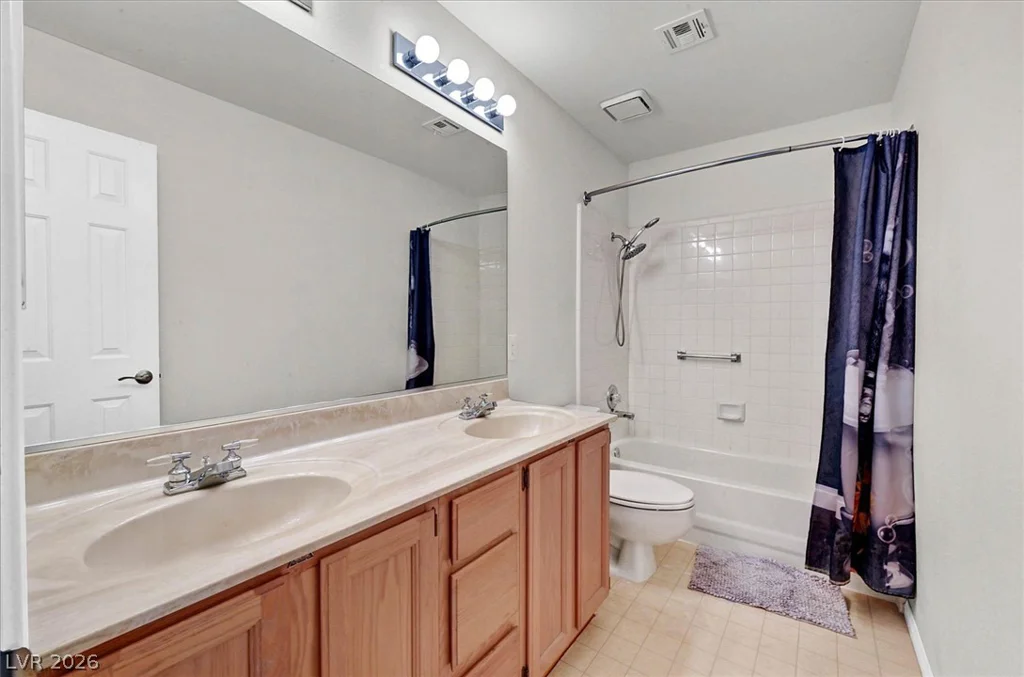 5520 Singing Hills, Las Vegas, NV 89130